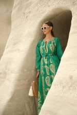 Μακρύ Καφτάν Φόρεμα με Χρυσοκέντητο Paisley Μοτίβο “Sade”