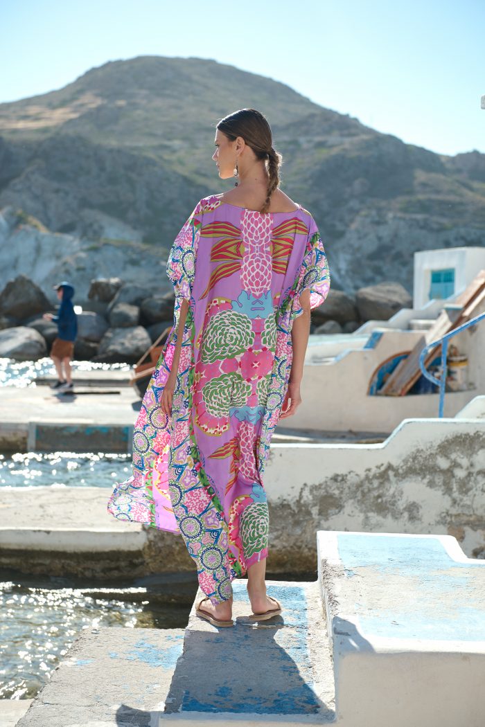 Μακρύ Καφτάνι Με Boho Print Σε Λιλά Φόντο