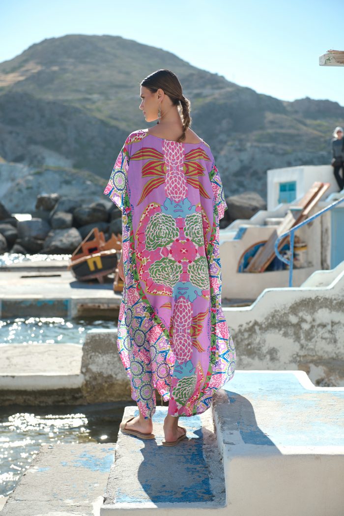 Μακρύ Καφτάνι Με Boho Print Σε Λιλά Φόντο