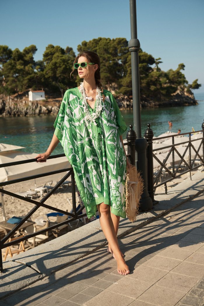 Καφτάνι Σατέν Με Τροπικό Πράσινο Print Oversized Σε Γαλάζιο Print (Copy)