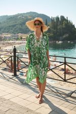 Καφτάνι Σατέν Με Τροπικό Πράσινο Print Oversized Σε Γαλάζιο Print (Copy)