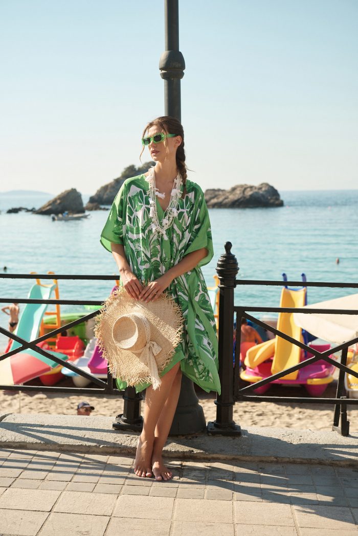 Καφτάνι Σατέν Με Τροπικό Πράσινο Print Oversized Σε Γαλάζιο Print (Copy)