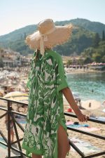 Καφτάνι Σατέν Με Τροπικό Πράσινο Print Oversized Σε Γαλάζιο Print (Copy)