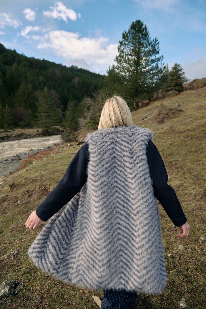 Γιλέκο Faux Fur Γκρι Ζεβρέ “Silver Mist”