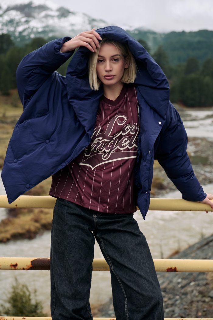 Μπλε Κοντό Puffer Jacket με Κουκούλα “Arctic”