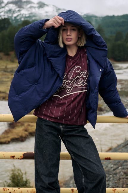 Μπλε Κοντό Puffer Jacket με Κουκούλα “Arctic”