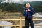 Μπλε Κοντό Puffer Jacket με Κουκούλα “Arctic”