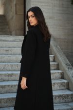 Μαύρο Μάλλινο Παλτό με Σατέν Φόδρα “Claudia”
