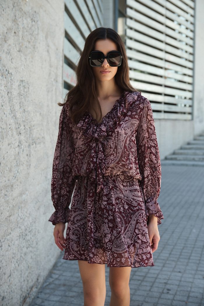 Μίνι Φόρεμα Μπορντό με Paisley Print “Adele”