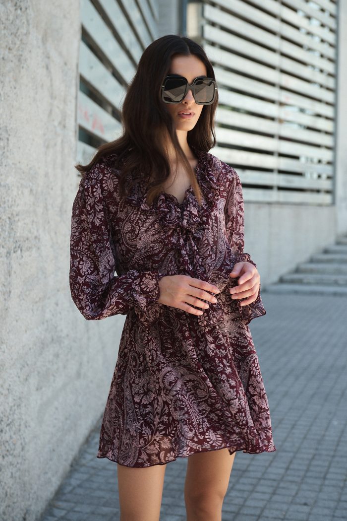 Μίνι Φόρεμα Μπορντό με Paisley Print “Adele”