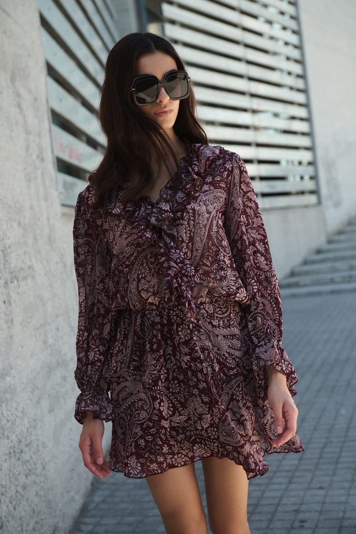 Μίνι Φόρεμα Μπορντό με Paisley Print “Adele”