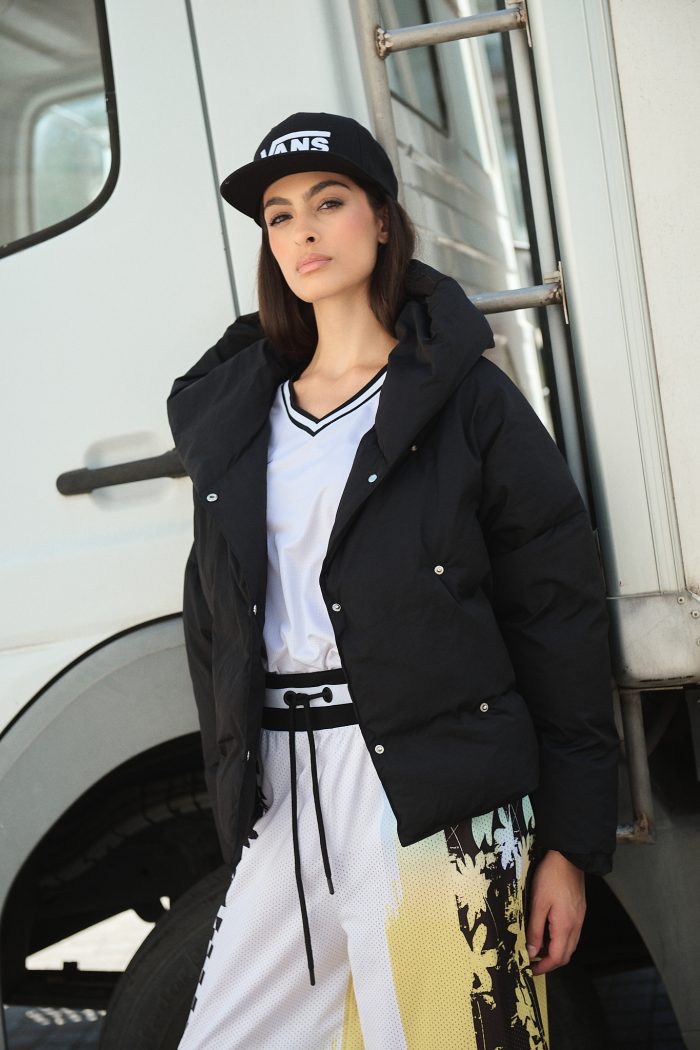 Μαύρο Κοντό Puffer Jacket “Urban”