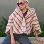 Κάπα Faux Fur Με Κουκούλα “Rosella”