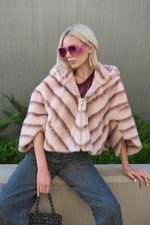 Κάπα Faux Fur Με Κουκούλα “Rosella”
