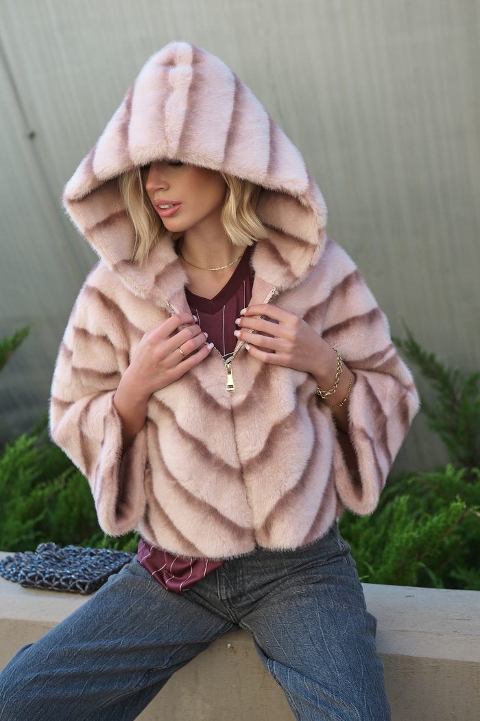 Κάπα Faux Fur Με Κουκούλα “Rosella”