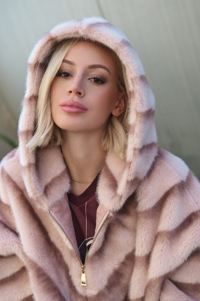 Κάπα Faux Fur Με Κουκούλα “Rosella”