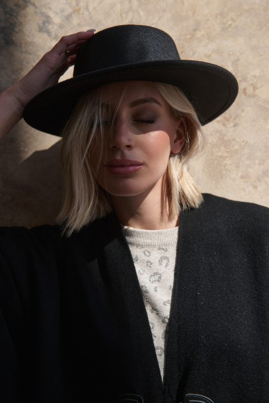 Μαύρο καπέλο “Corvus”