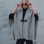 Πλεκτή Κάπα Γκρι “Evelyn”