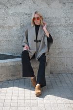 Πλεκτή Κάπα Γκρι “Evelyn”