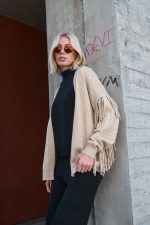 Ζακέτα μπεζ με κρόσσια “Lark”