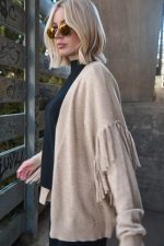 Ζακέτα μπεζ με κρόσσια “Lark”