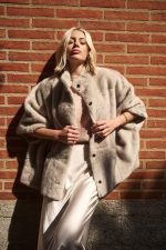 Κάπα Faux Fur Μπεζ “Dove”