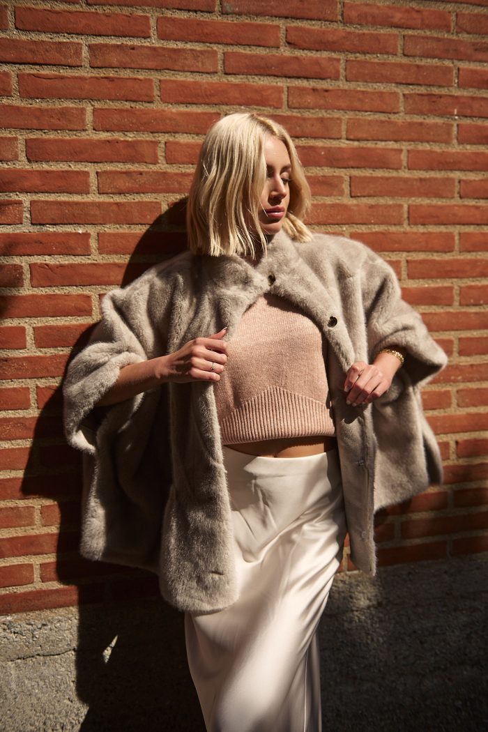 Κάπα Faux Fur Μπεζ “Dove”
