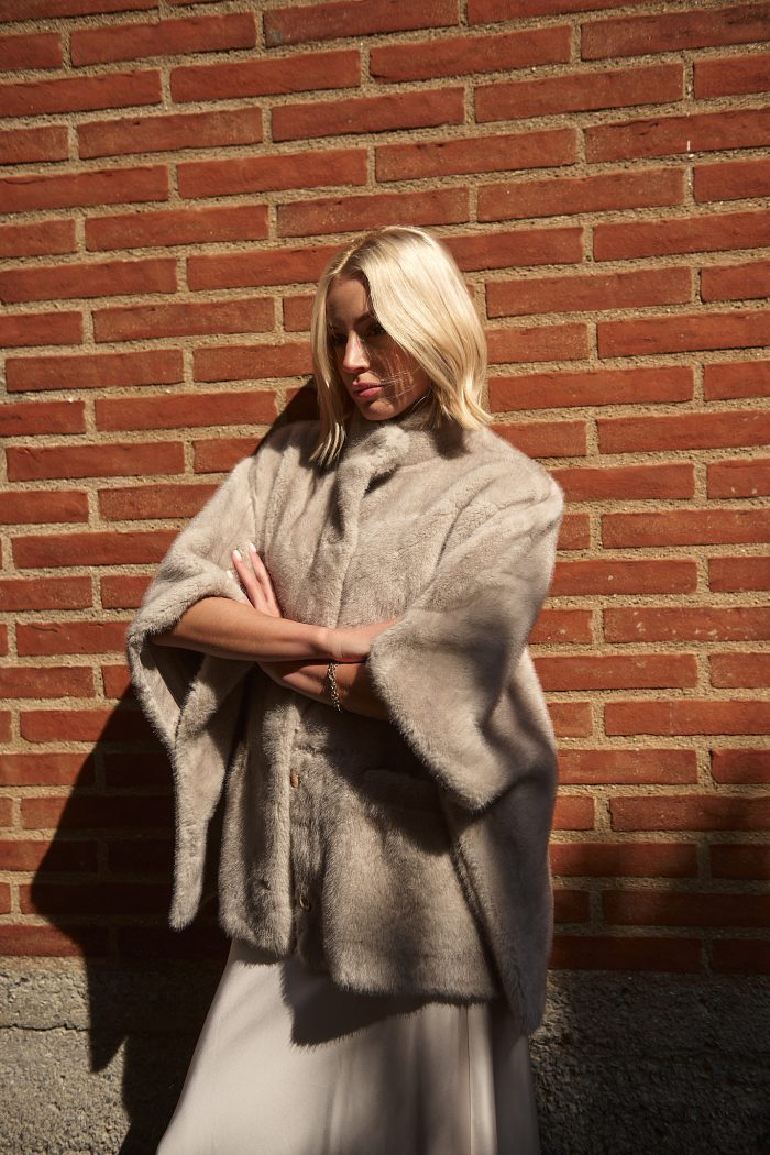 Κάπα Faux Fur Μπεζ “Dove”