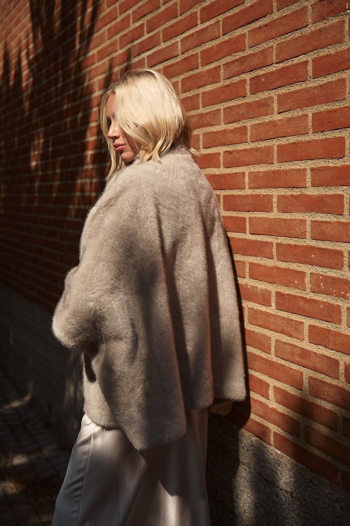 Κάπα Faux Fur Μπεζ “Dove”